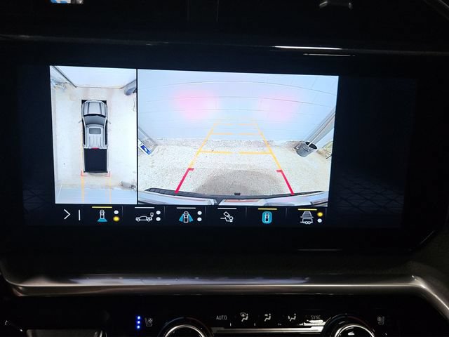 Used 2023 GMC Sierra 1500 Denali w/ Technology Package AWD/4WD image 17