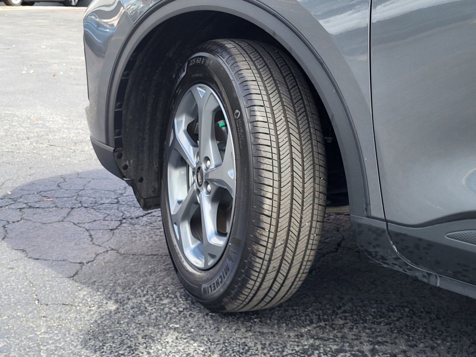 Certified 2025 Ford Escape ST-Line w/ Equipment Group 301A image 35