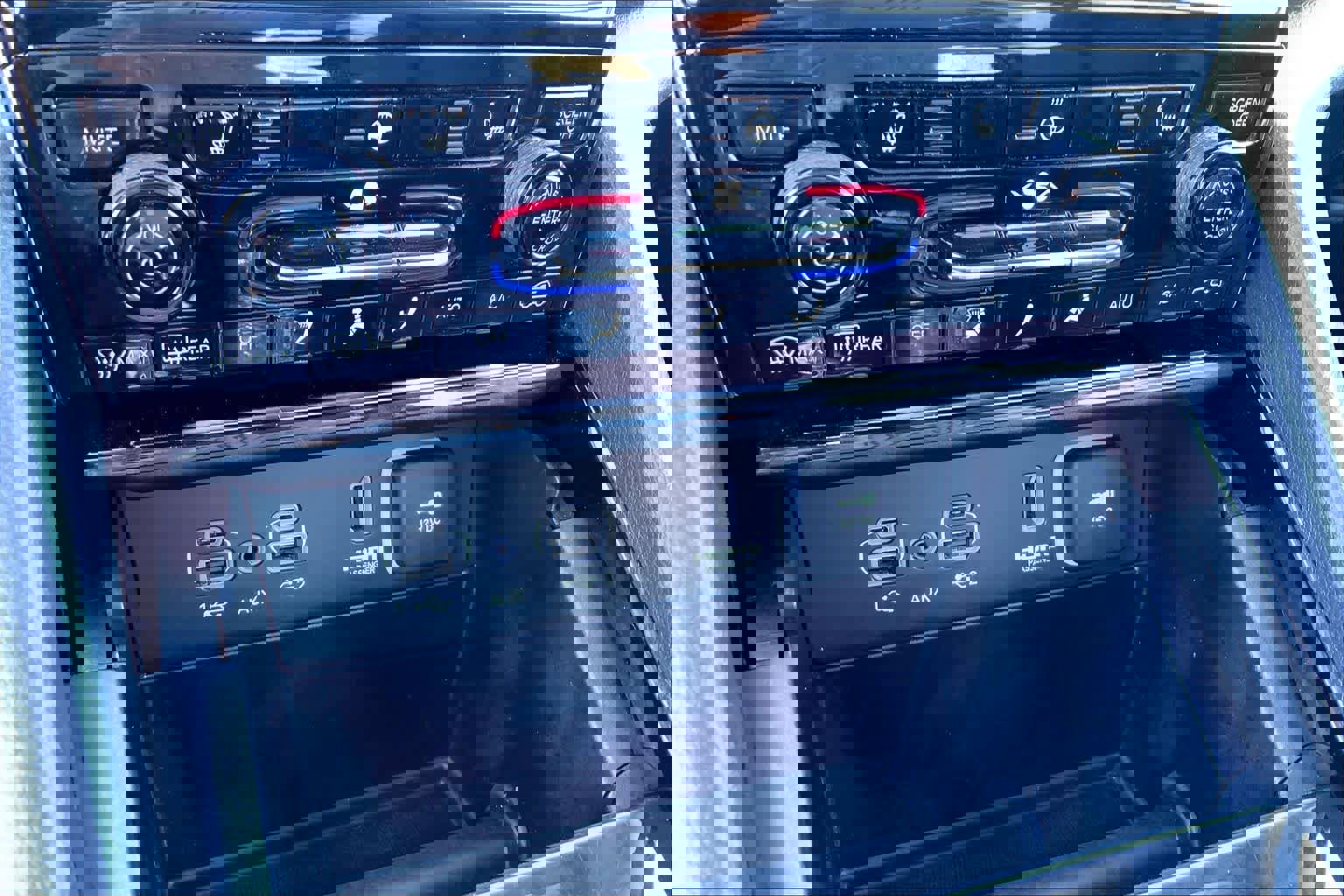 Used 2023 Jeep Grand Cherokee 4WD 4xe image 31