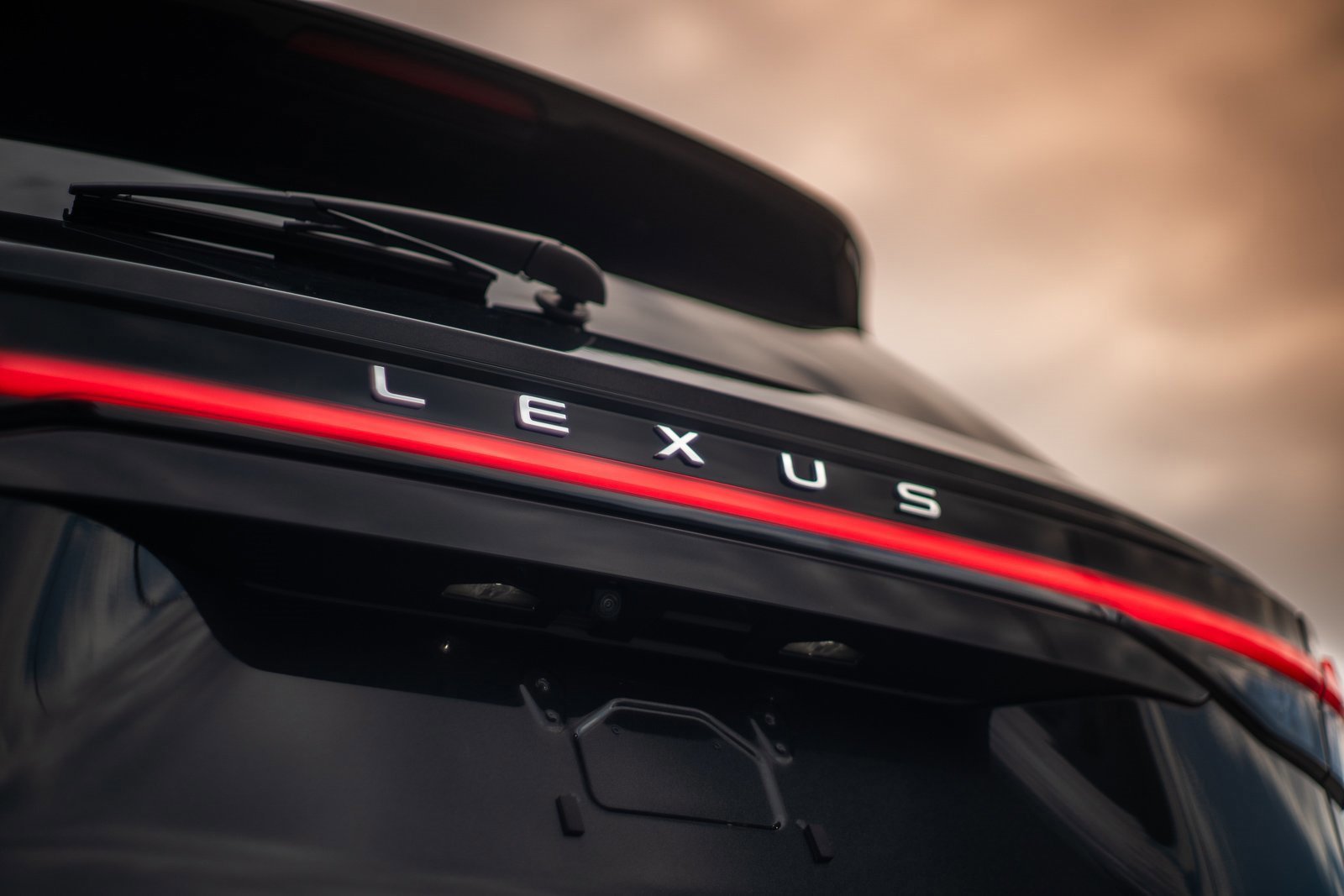 Used 2025 Lexus TX 500h 500h F SPORT Premium image 23