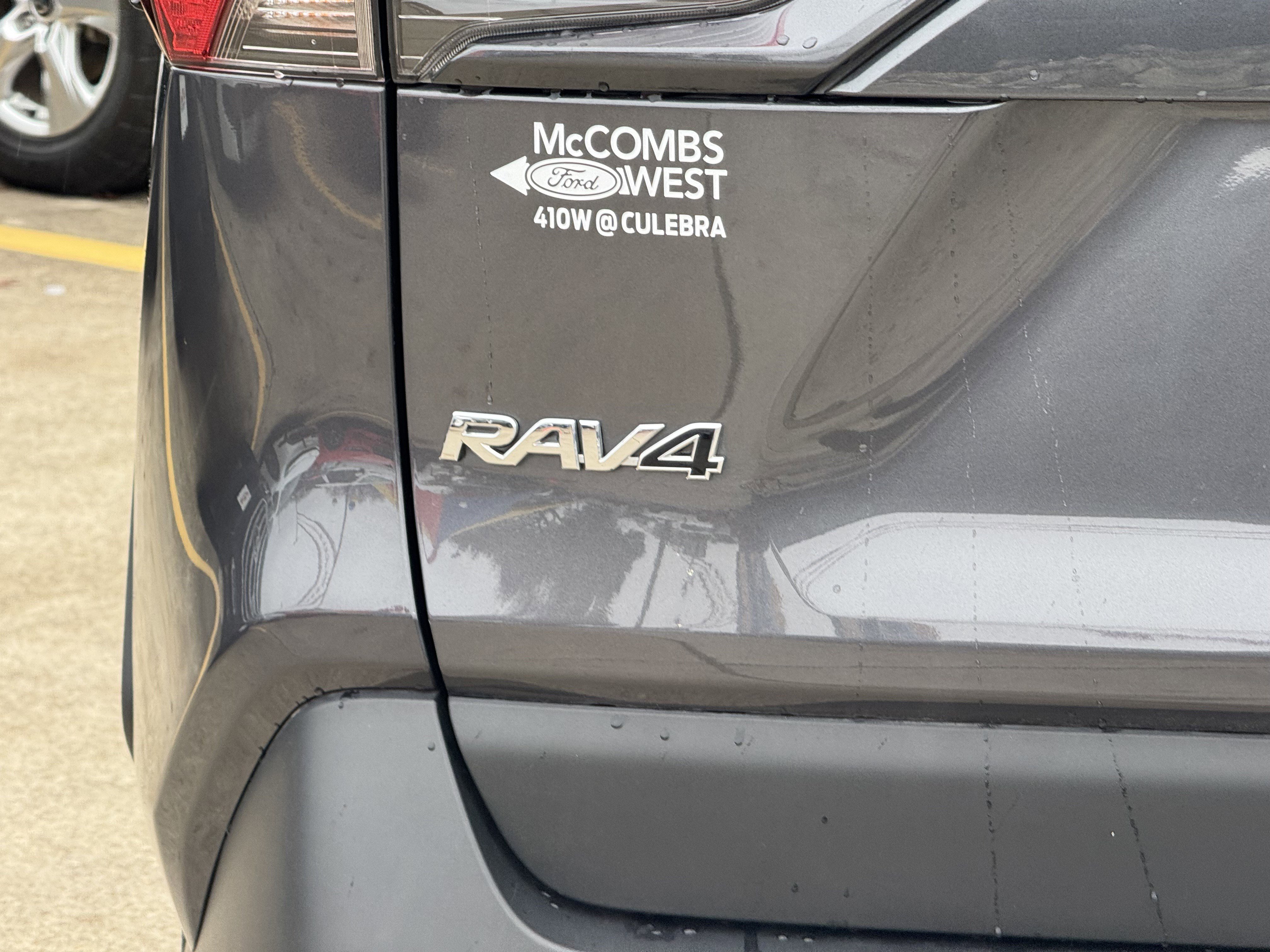 Used 2024 Toyota RAV4 LE image 7