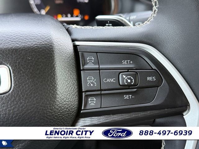 Used 2023 Jeep Grand Cherokee L Laredo image 21