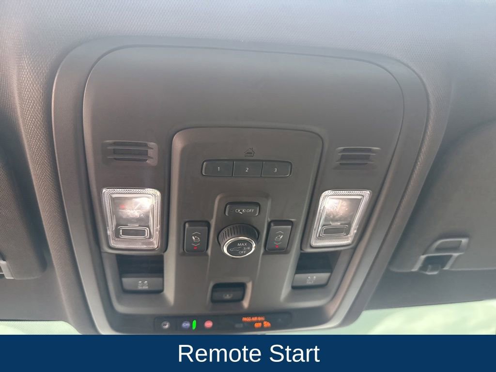 Used 2022 Chevrolet Tahoe Z71 w/ Luxury Package AWD/4WD image 29