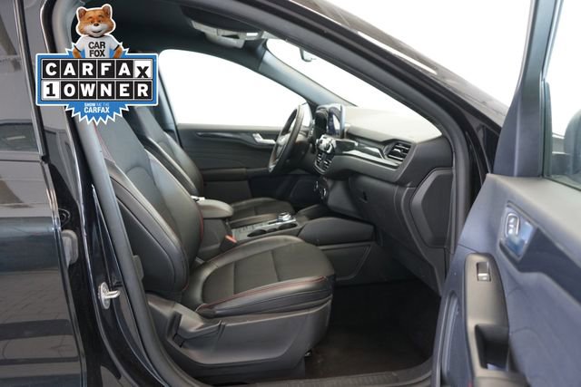 Certified 2025 Ford Escape ST-Line AWD/4WD image 33