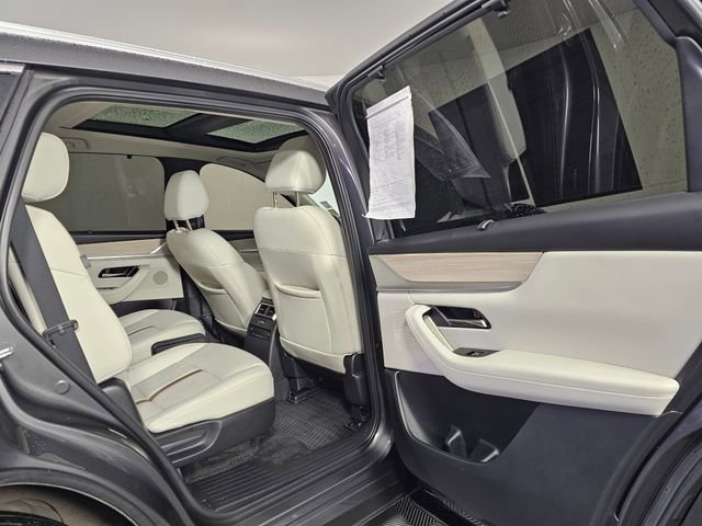 Used 2024 MAZDA CX-90 3.3 Turbo w/ Premium Plus Pkg image 13