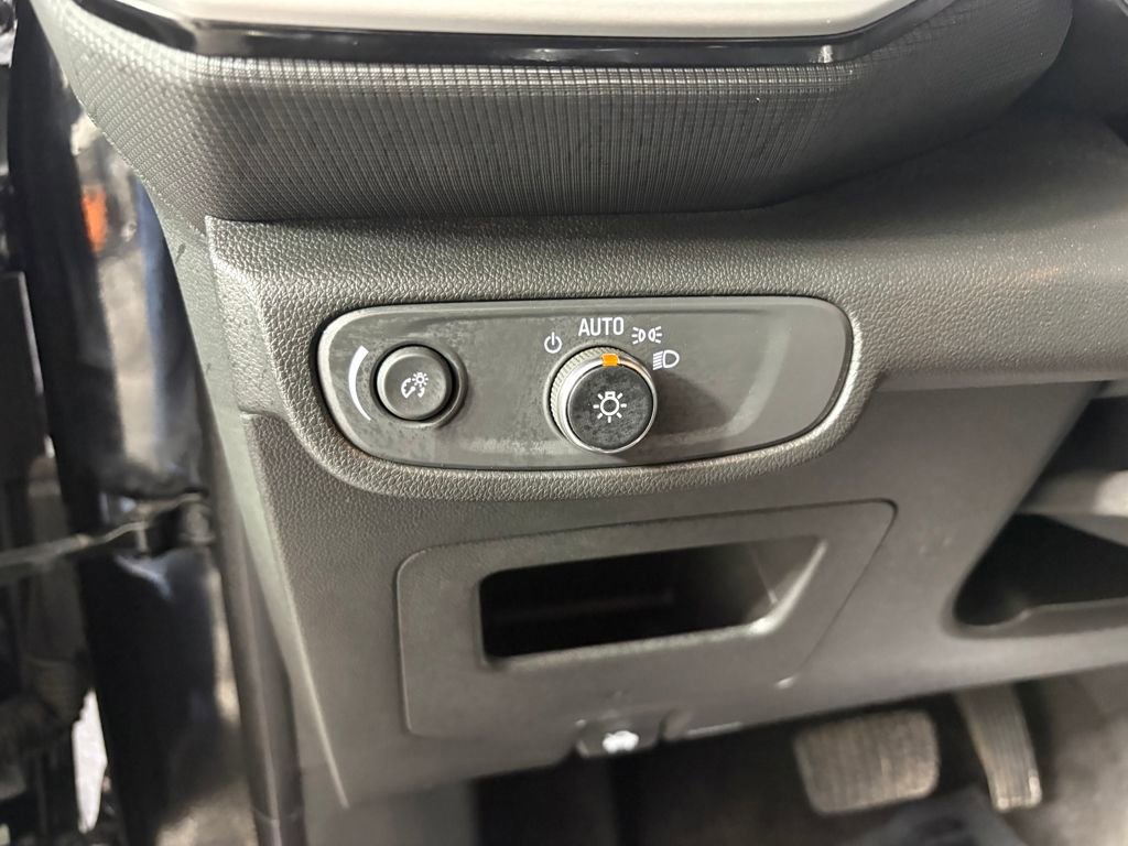 Used 2023 Chevrolet TrailBlazer LS image 14