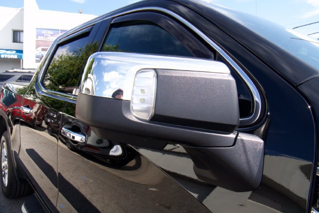 Used 2024 GMC Sierra 1500 SLT w/ SLT Convenience Package AWD/4WD image 12