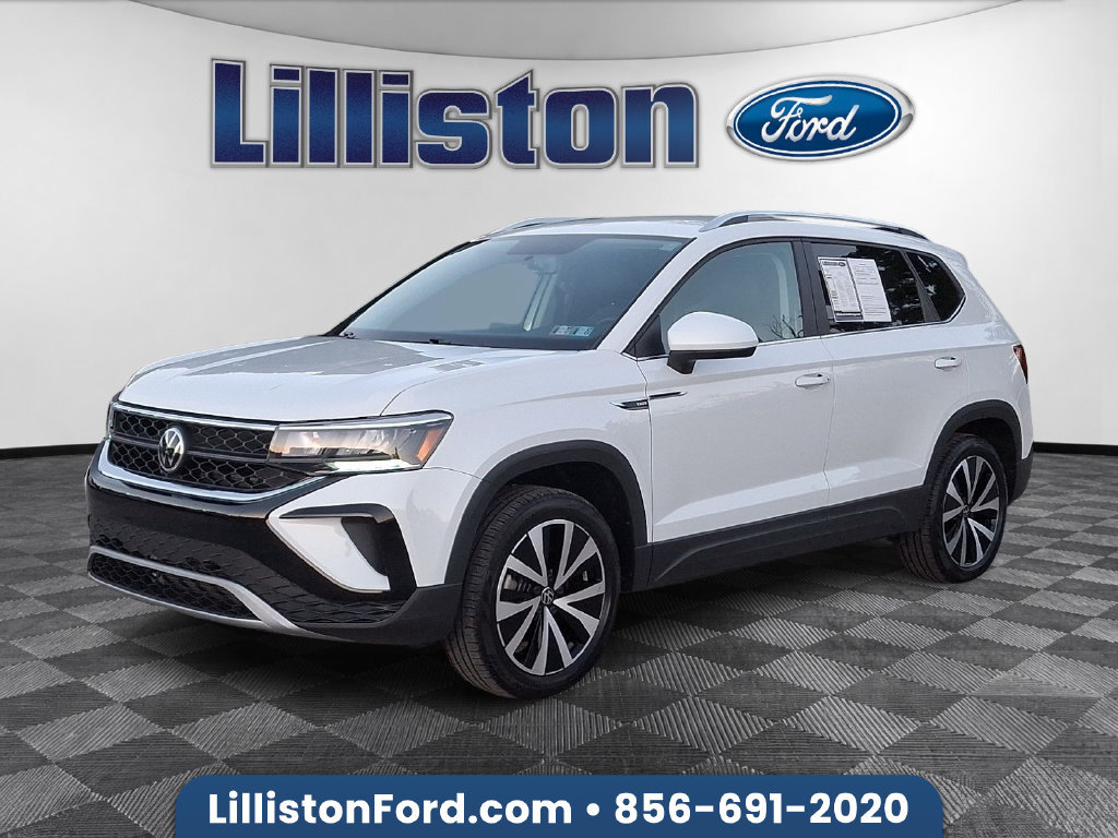 Used 2022 Volkswagen Taos SE AWD/4WD image 1