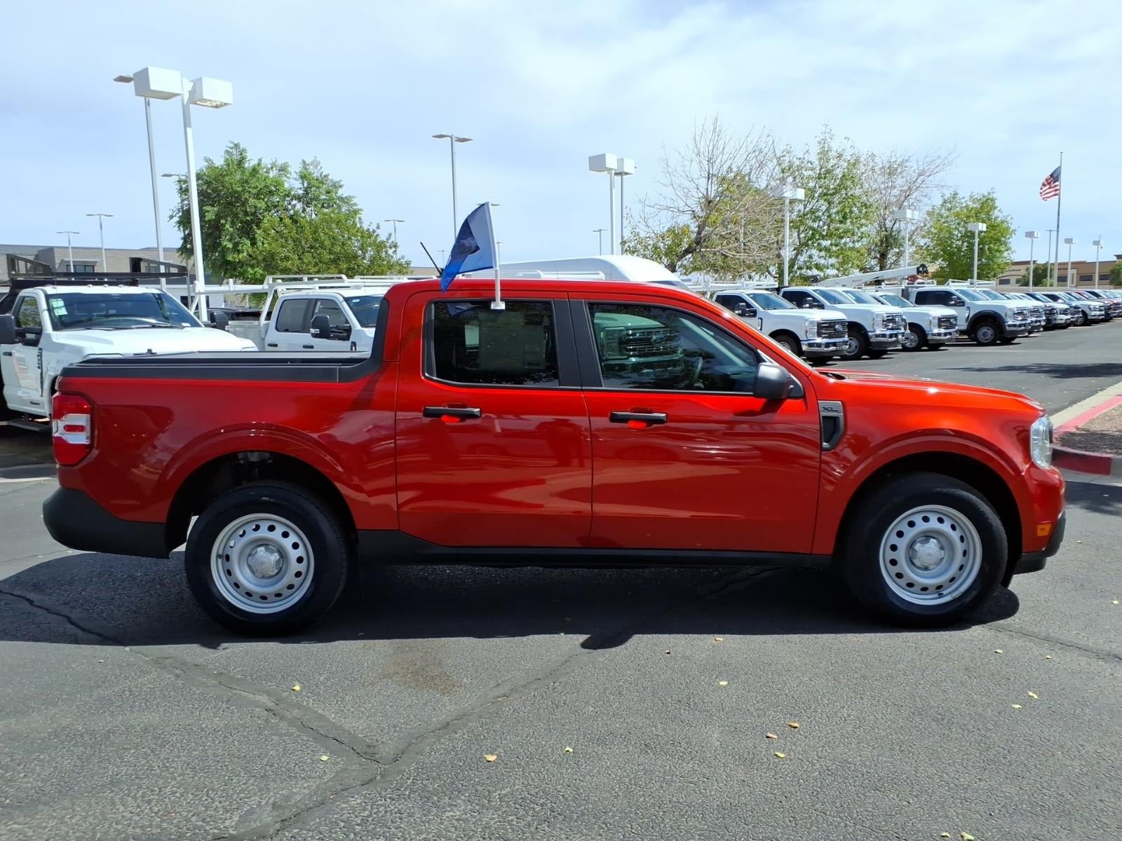 Certified 2024 Ford Maverick XL FWD image 3