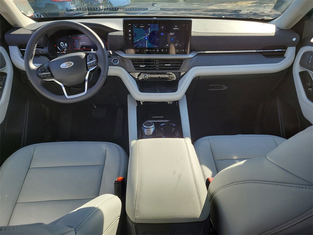 Certified 2025 Ford Explorer Platinum w/ Ultimate Package image 14