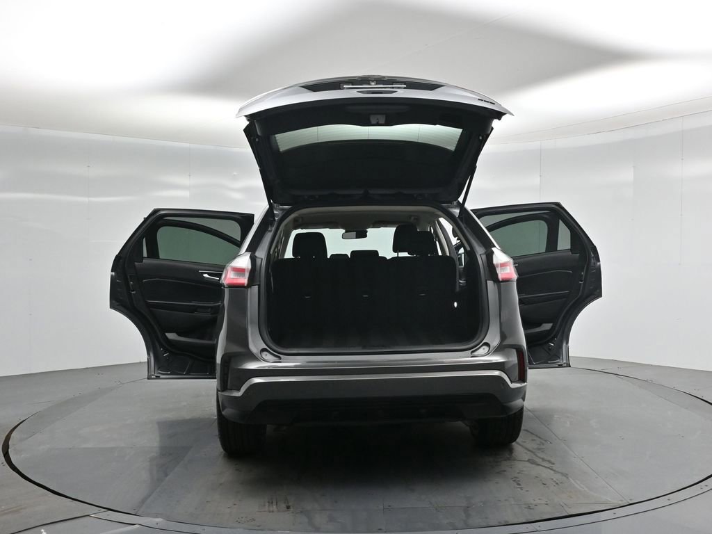 Certified 2022 Ford Edge SE w/ Black Appearance Package image 56