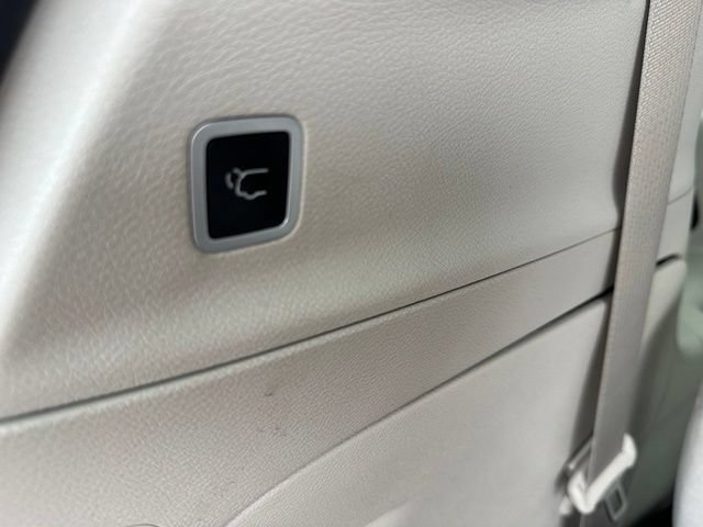 Used 2019 Chrysler Pacifica Touring-L Plus w/ Advanced Safetytec Group FWD image 15