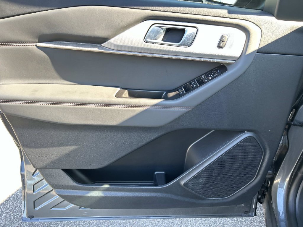 Certified 2026 Ford Explorer Active RWD image 15