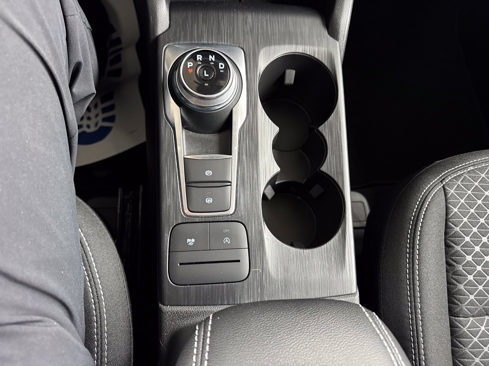 Certified 2024 Ford Escape Active AWD/4WD image 34