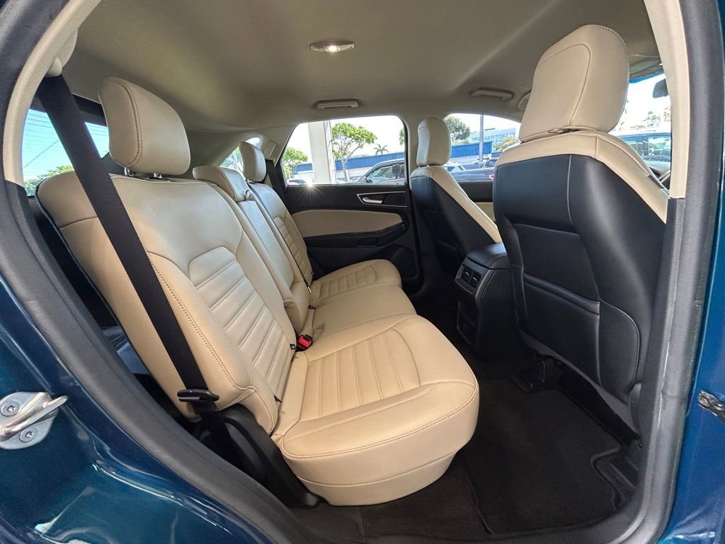 Certified 2020 Ford Edge SEL w/ Cold Weather Package FWD image 29