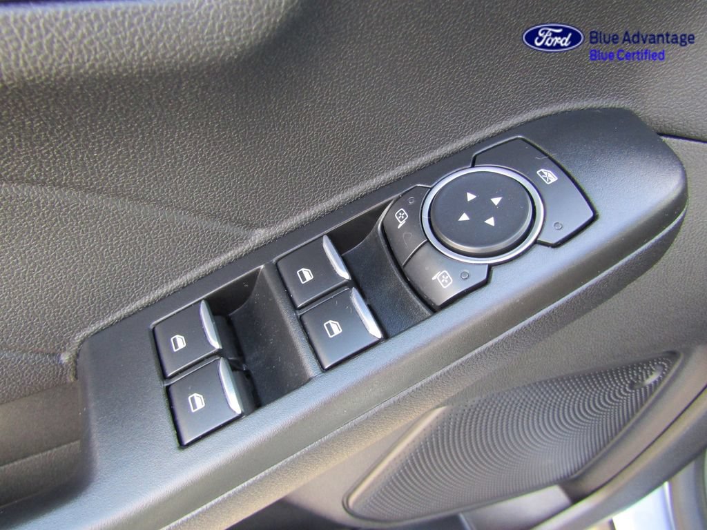 Certified 2022 Ford Escape Titanium FWD image 26