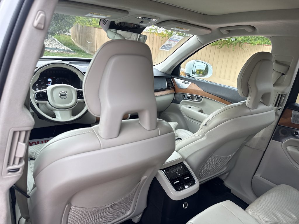 Used 2017 Volvo XC90 T8 Inscription w/ Luxury Package AWD/4WD image 22