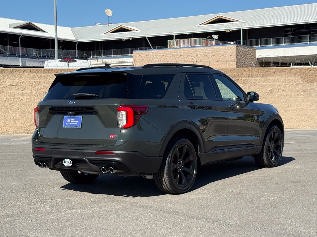 Certified 2023 Ford Explorer ST w/ Equipment Group 401A AWD/4WD image 4