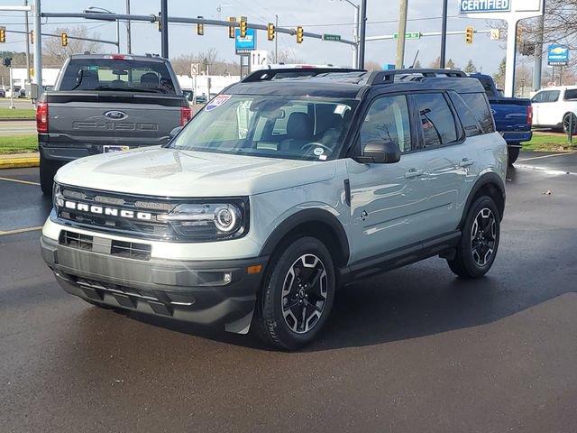 Certified 2023 Ford Bronco Sport Outer Banks w/ Tech Package image 2