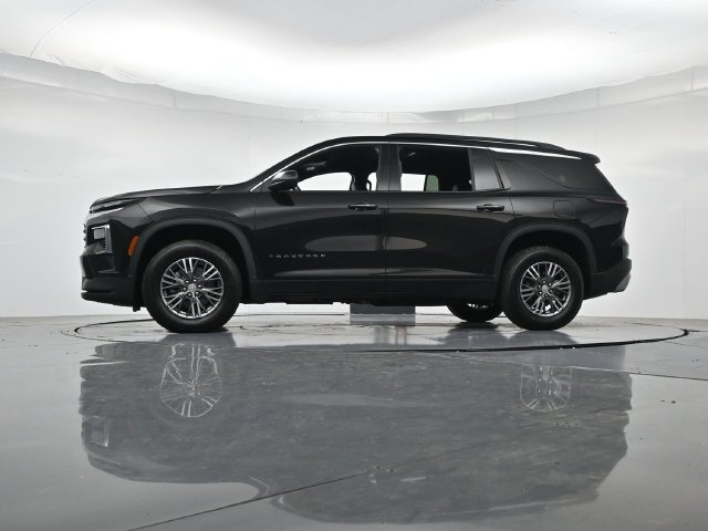 Used 2025 Chevrolet Traverse LT AWD/4WD image 42