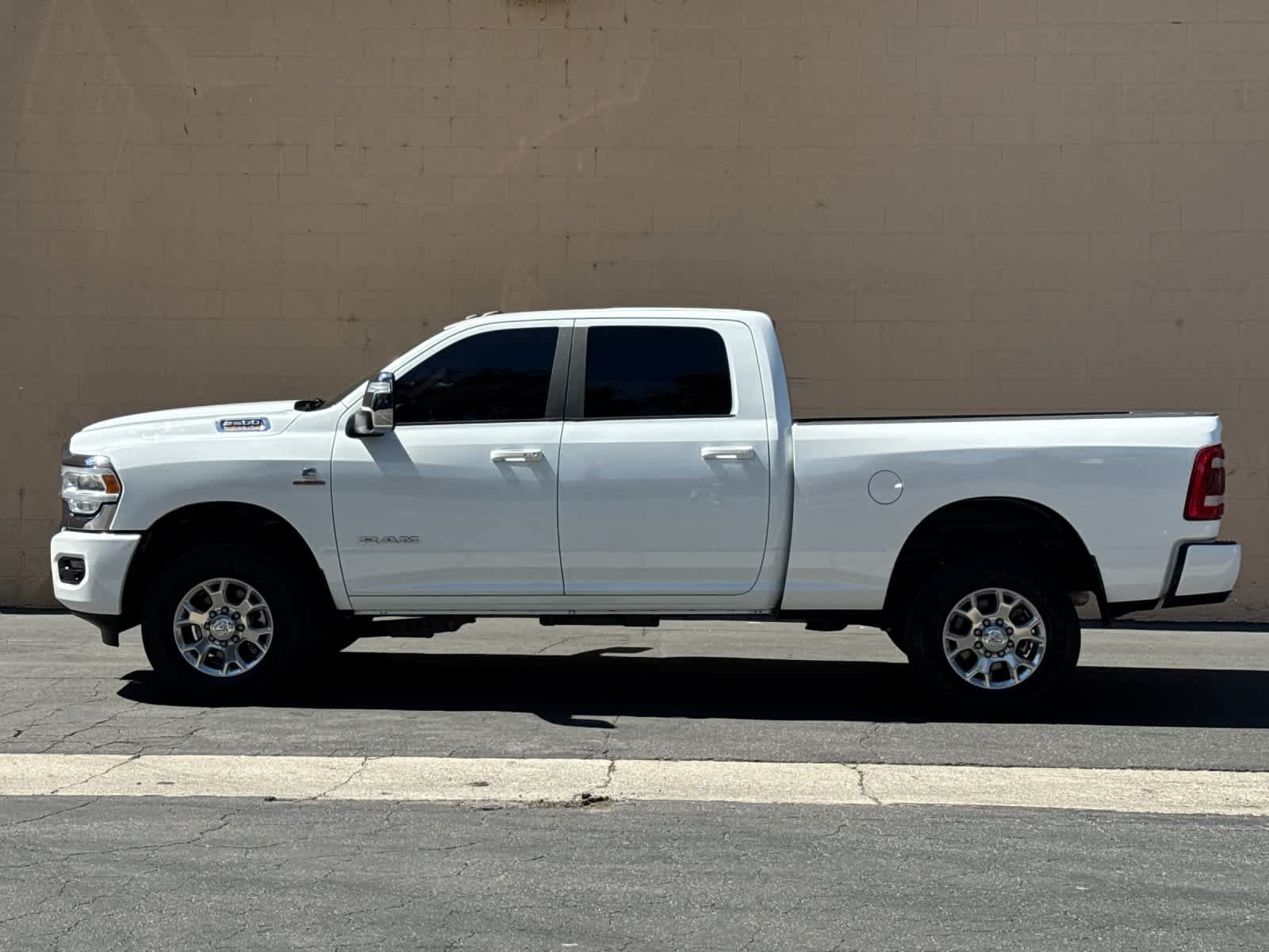 Used 2023 RAM 2500 Laramie AWD/4WD image 5