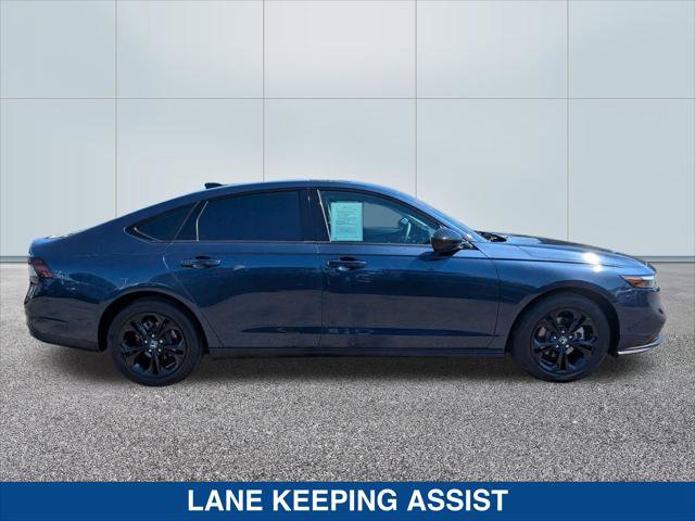 Used 2025 Honda Accord SE image 6