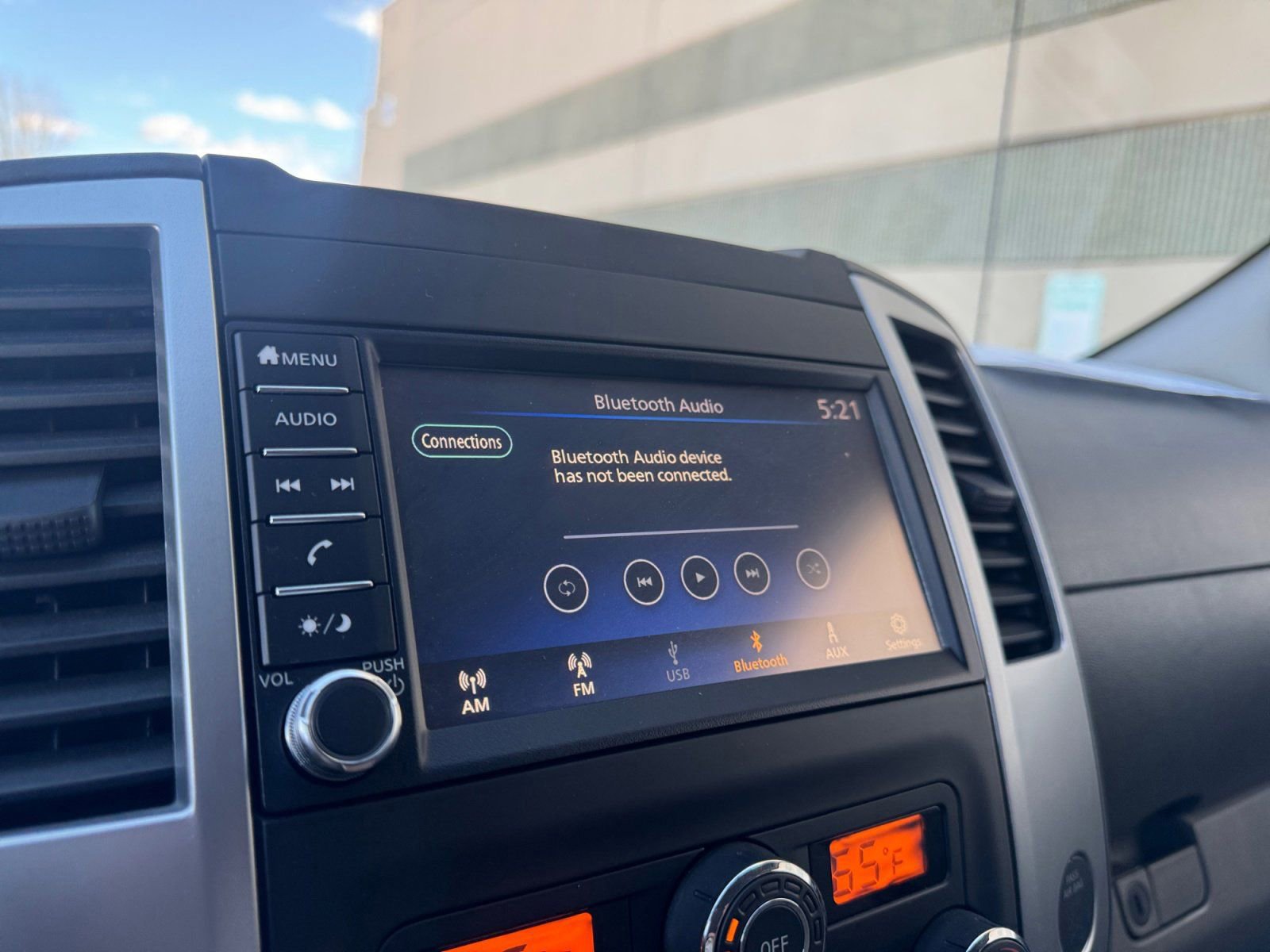 Used 2021 Nissan Frontier SV image 28