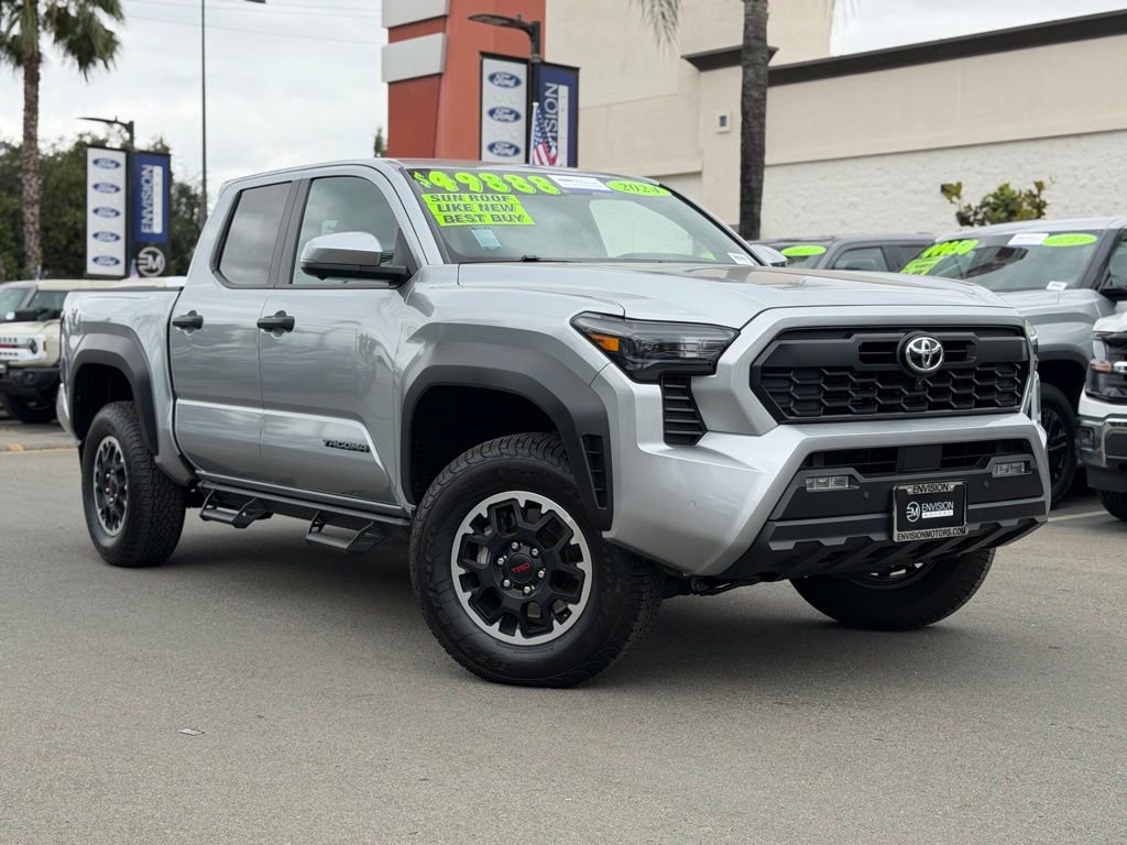 Used 2024 Toyota Tacoma TRD Off-Road w/ TRD Off Road Premium Package AWD/4WD image 2