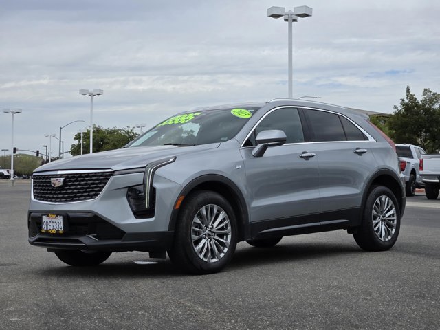 Used 2025 Cadillac XT4 Premium Luxury FWD image 8
