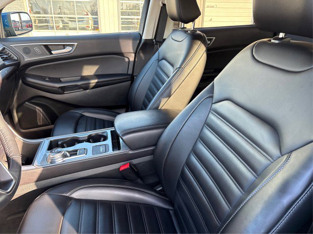 Certified 2024 Ford Edge SEL w/ Class II Trailer Tow Package image 9