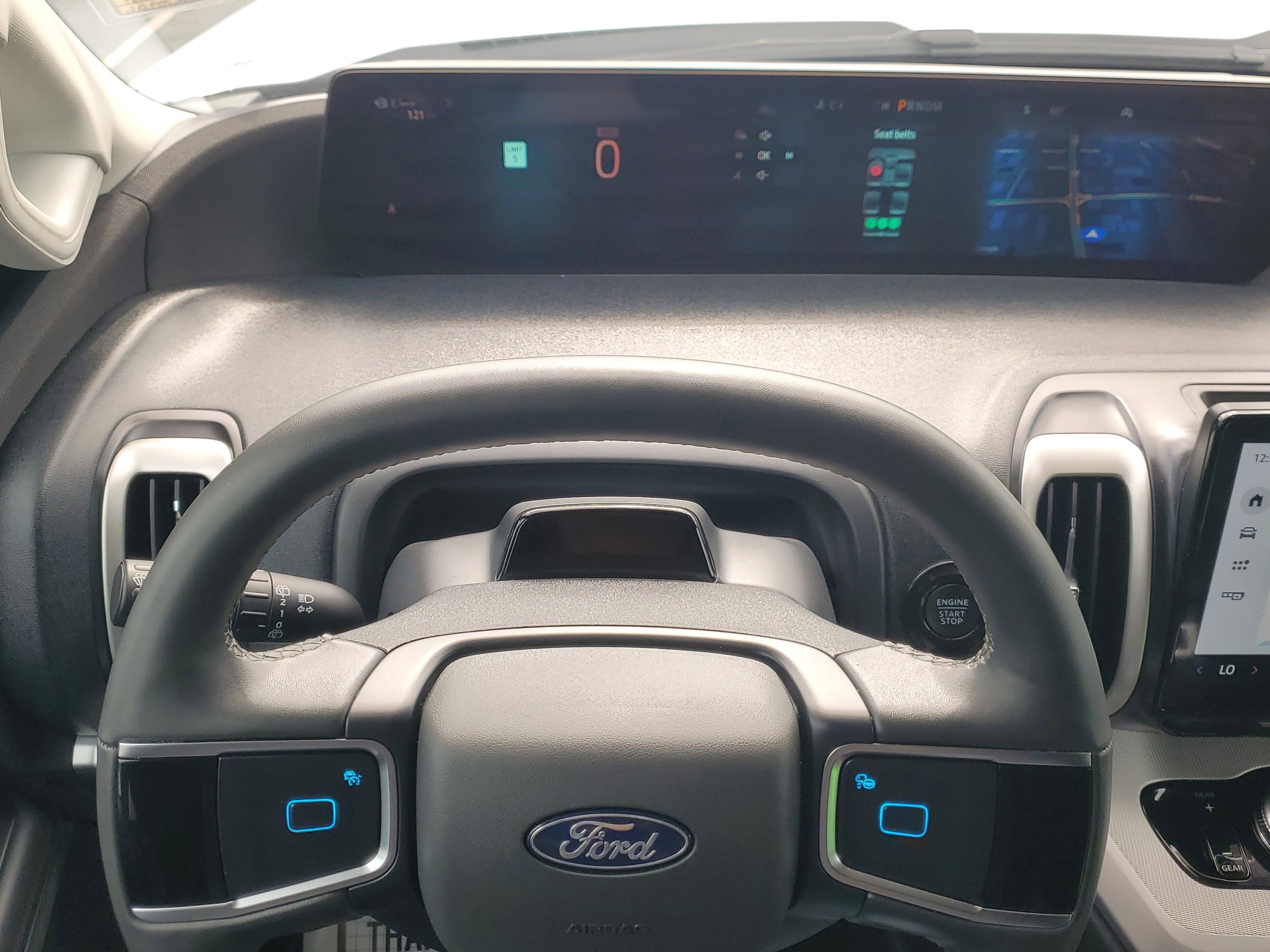 Certified 2025 Ford Expedition Active image 24