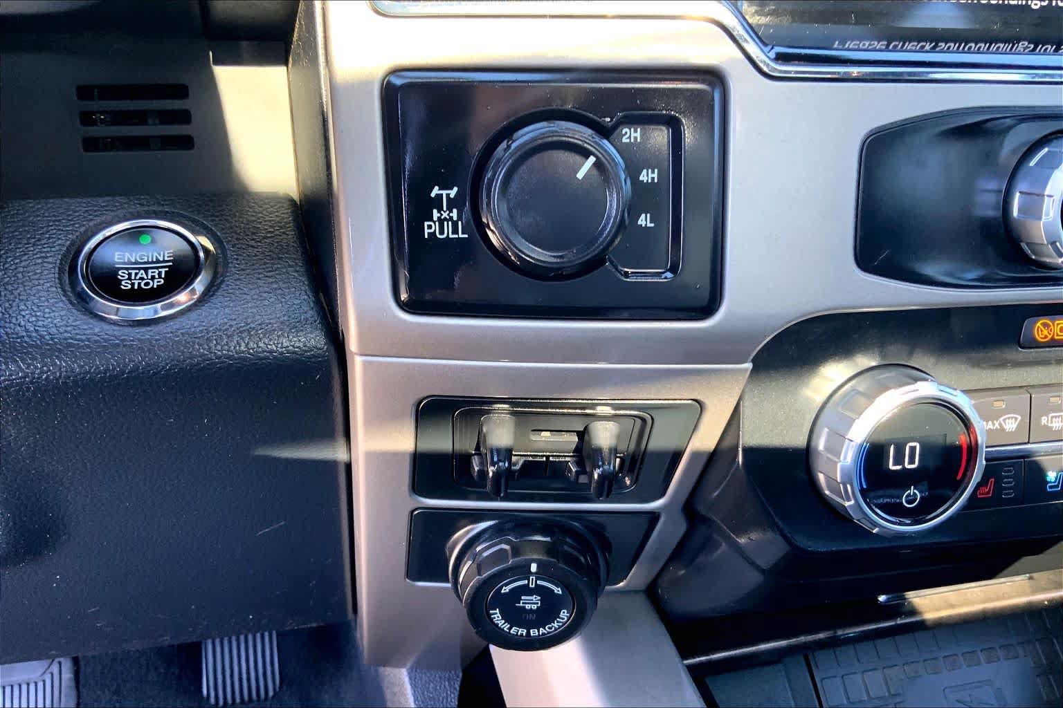 Certified 2022 Ford F250 Lariat w/ Lariat Ultimate Package AWD/4WD image 33
