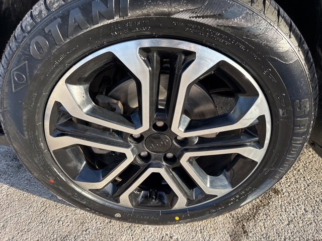 Used 2022 Jeep Compass Limited image 10