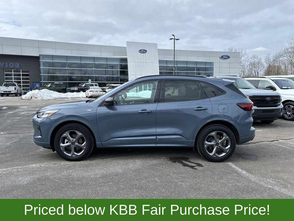 Certified 2024 Ford Escape ST-Line image 4