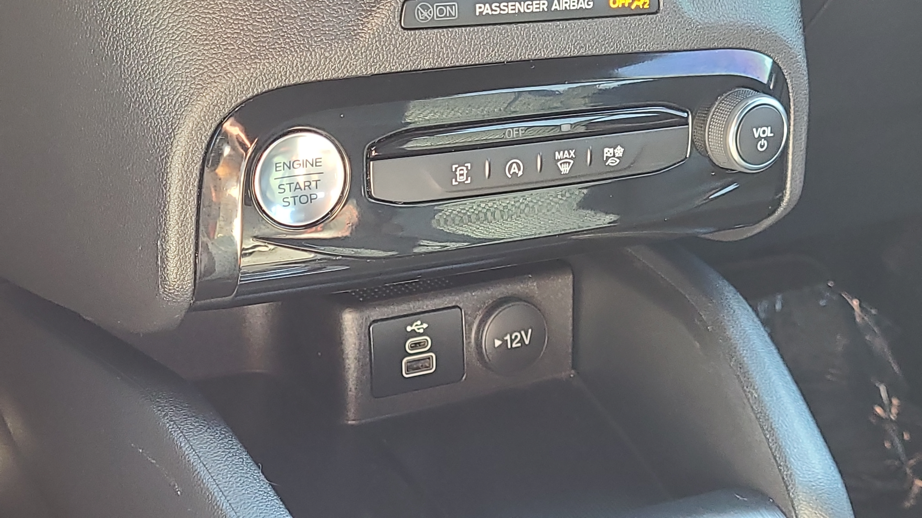 Certified 2024 Ford Escape ST-Line w/ Tech Pack #1 FWD image 23
