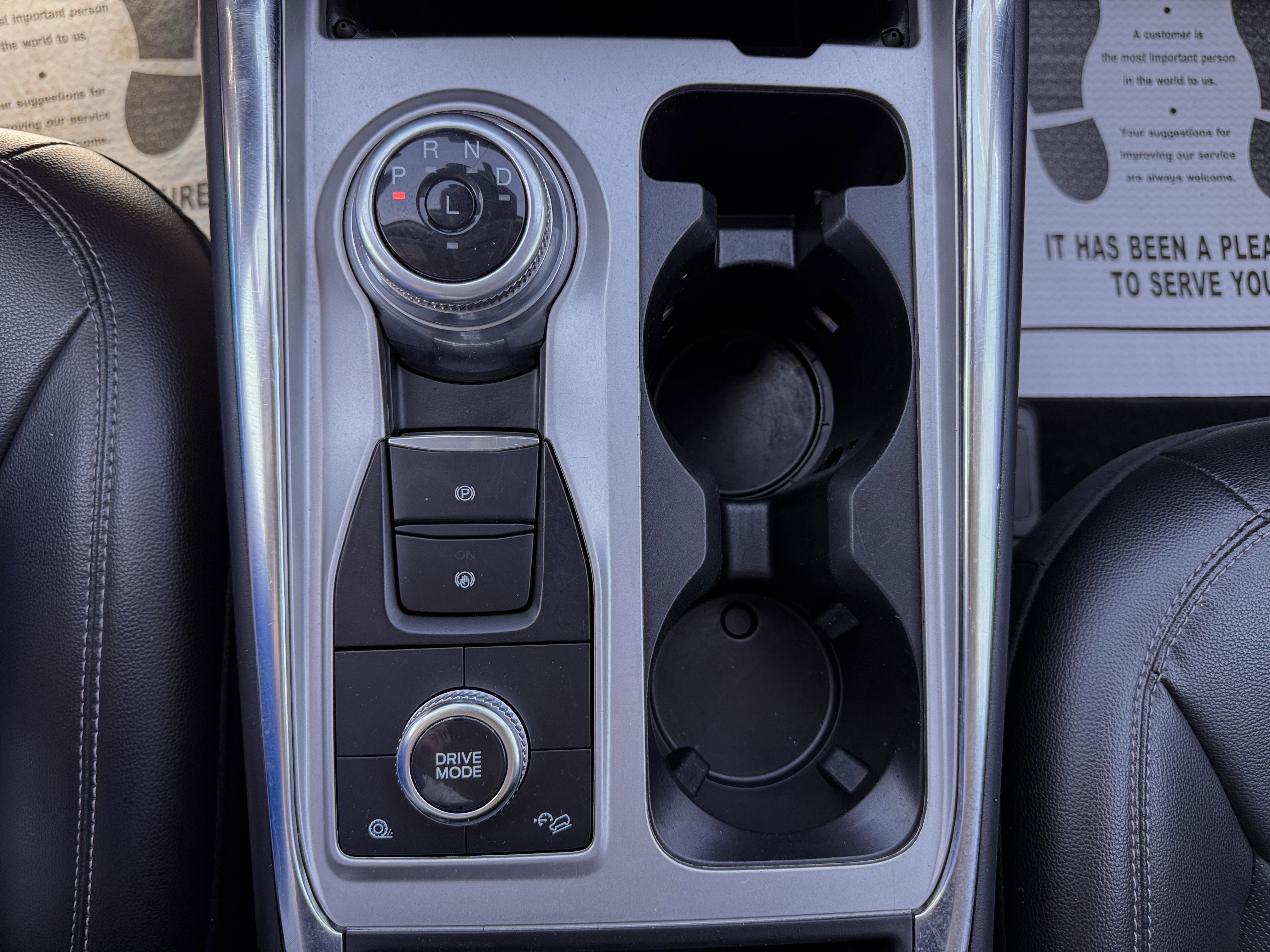 Certified 2022 Ford Explorer Limited w/ Equipment Group 301A image 25