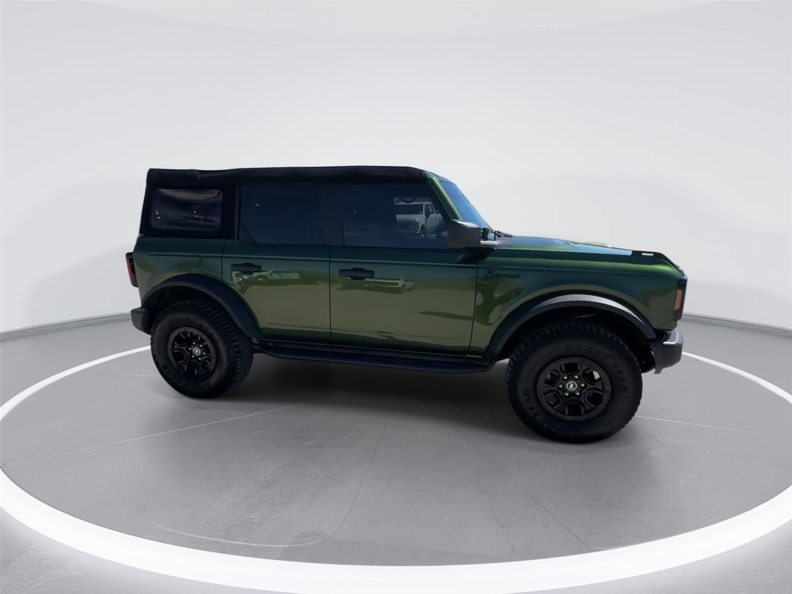 Certified 2023 Ford Bronco Wildtrak image 3