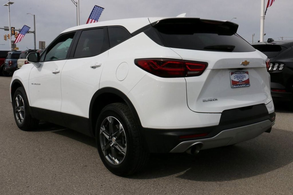 Used 2025 Chevrolet Blazer LT image 7