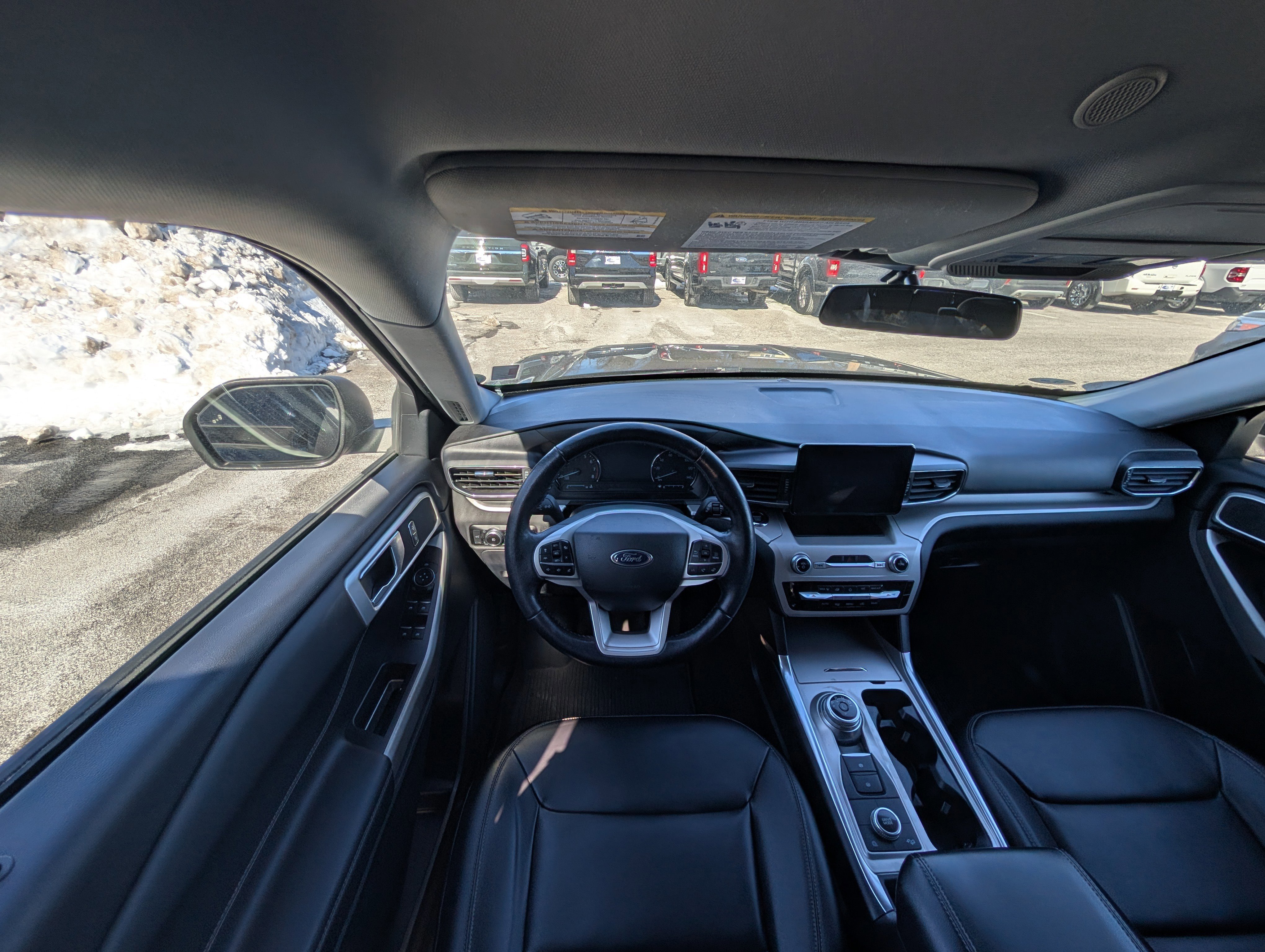 Certified 2022 Ford Explorer XLT w/ Equipment Group 202A image 21