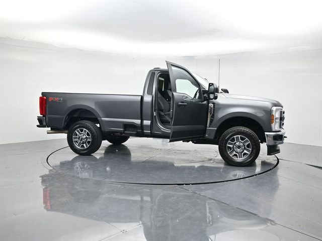 Certified 2025 Ford F350 XLT w/ FX4 Off-Road Package AWD/4WD image 47