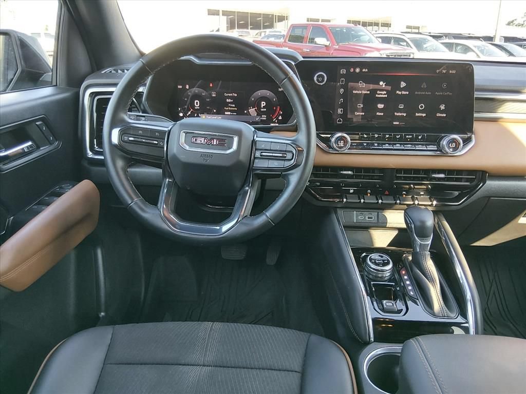 Used 2024 GMC Canyon AT4 w/ Technology Package AWD/4WD image 11