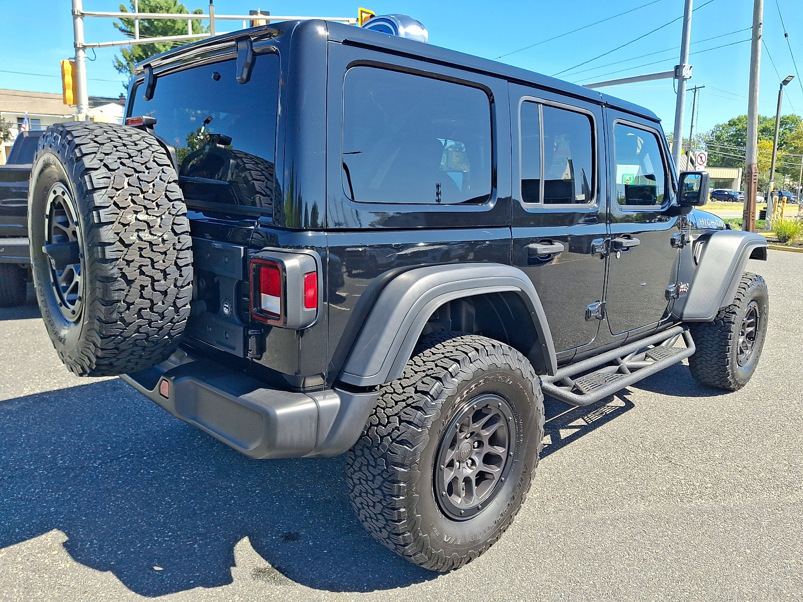 Used 2023 Jeep Wrangler Unlimited Sport AWD/4WD image 11