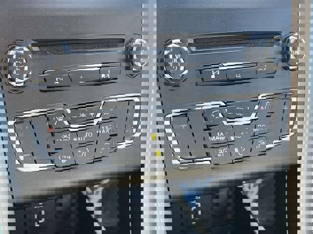 Certified 2017 Ford Fusion SE w/ Fusion SE Technology Package image 30