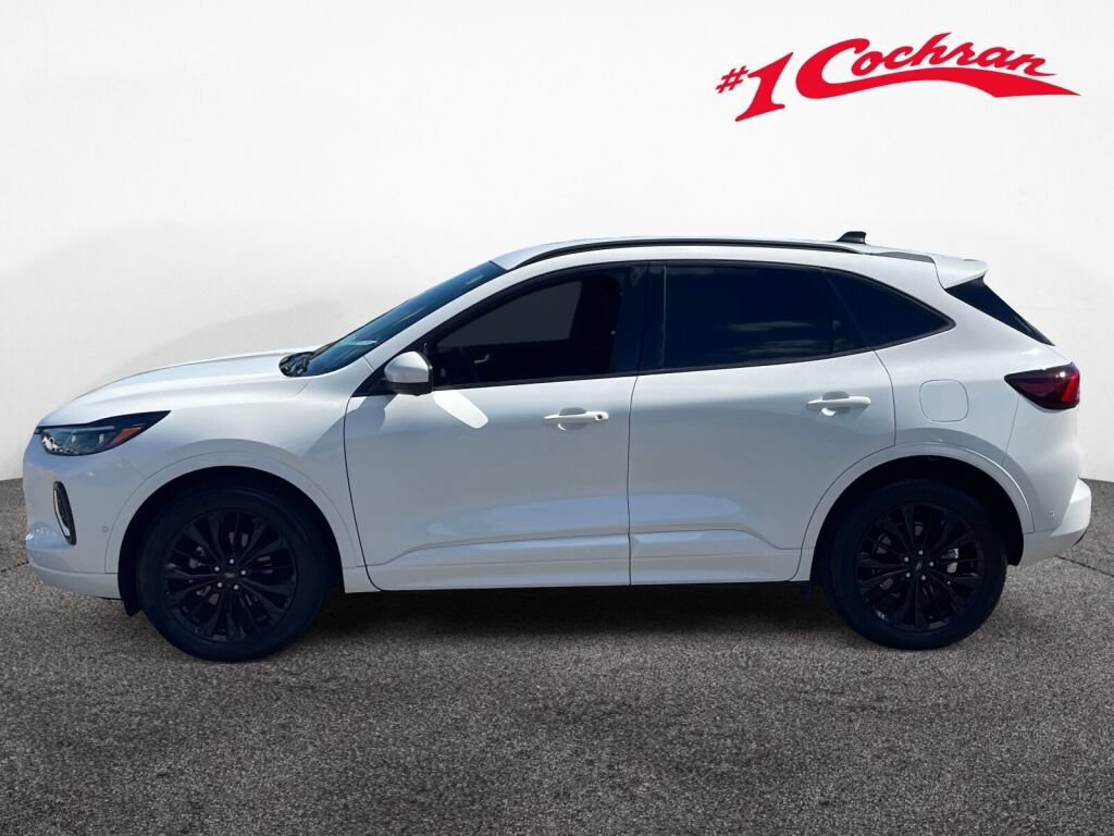 Certified 2023 Ford Escape ST-Line Elite w/ Premium Technology Package AWD/4WD image 22
