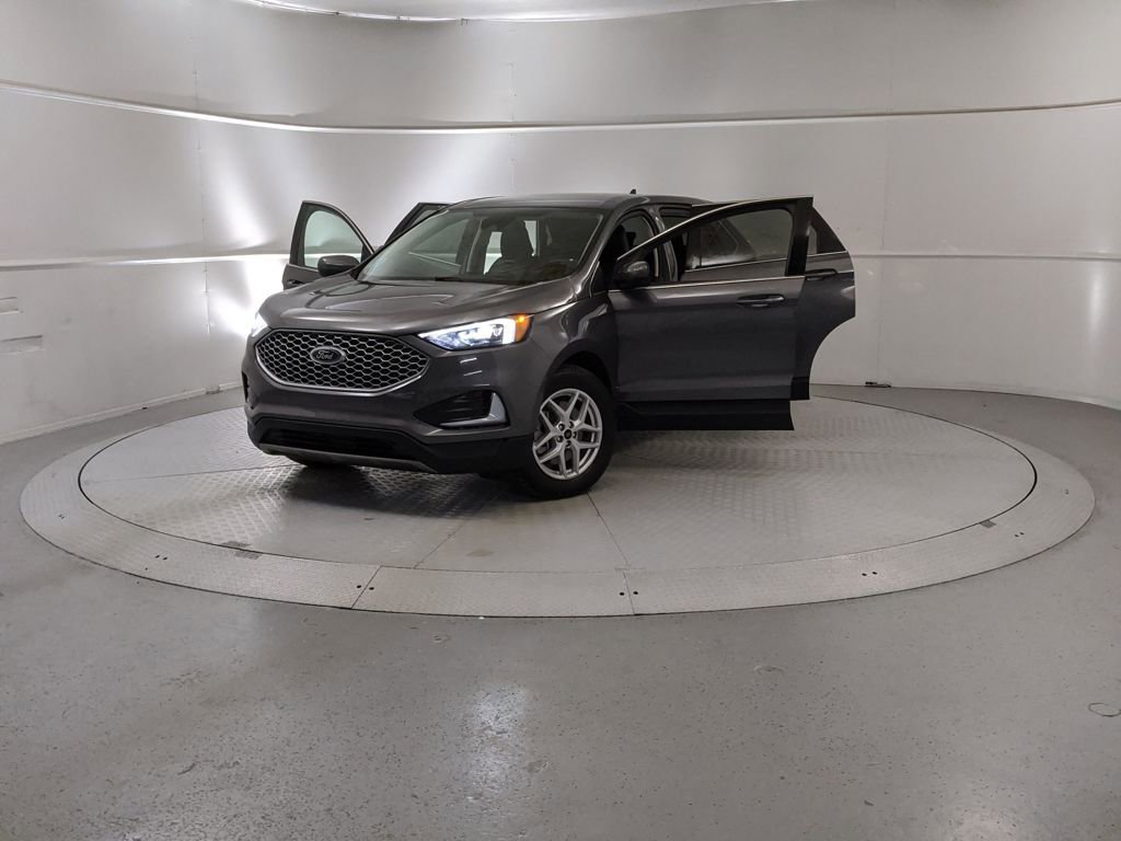 Certified 2024 Ford Edge SEL image 12