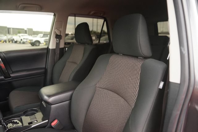 Used 2018 Toyota 4Runner TRD Off-Road AWD/4WD image 10