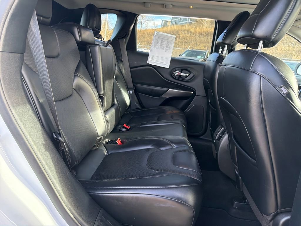 Used 2021 Jeep Cherokee Limited image 26