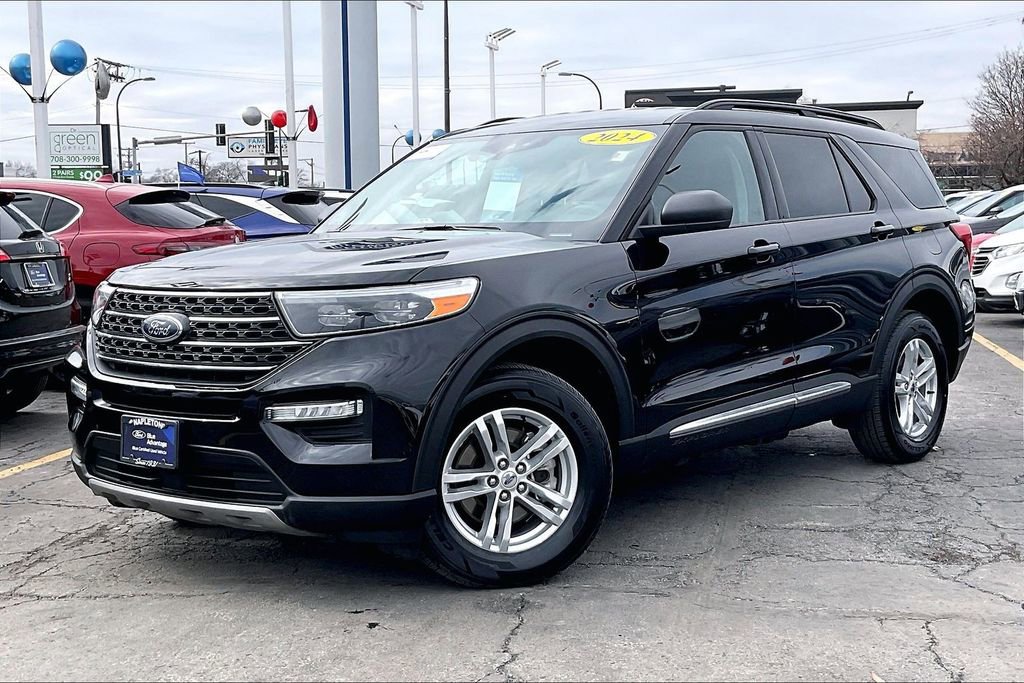 Certified 2024 Ford Explorer XLT w/ Equipment Group 202A image 10
