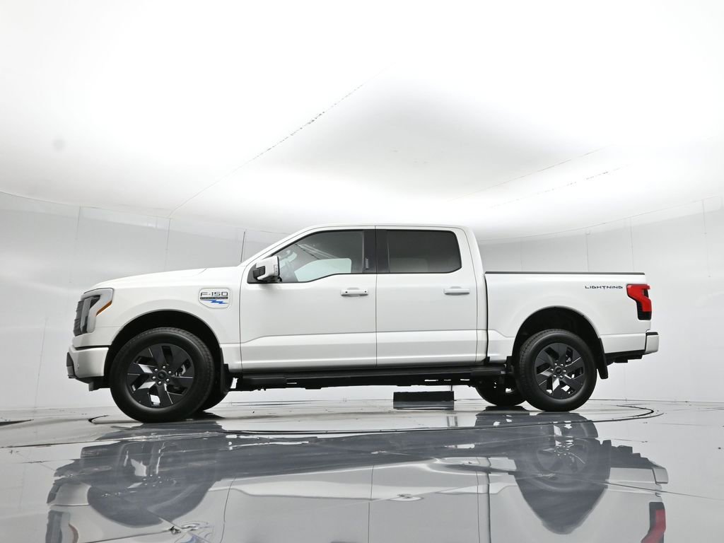 Certified 2022 Ford F150 Lightning Lariat image 7