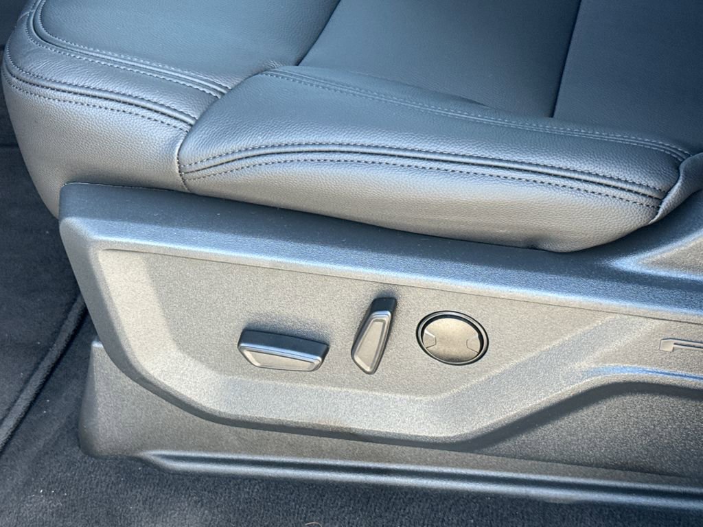 Certified 2025 Ford Expedition Max Active RWD image 27